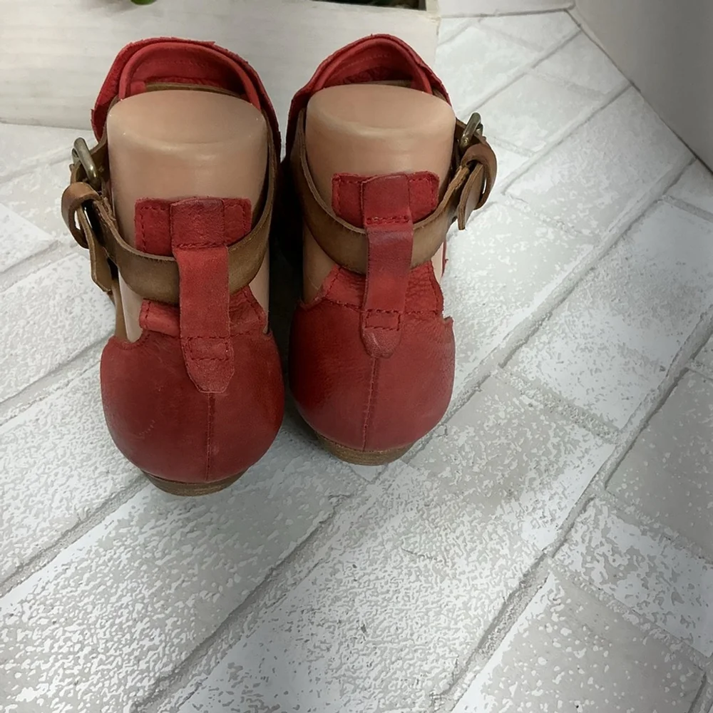 Miz Mooz Red and Tan Sandals